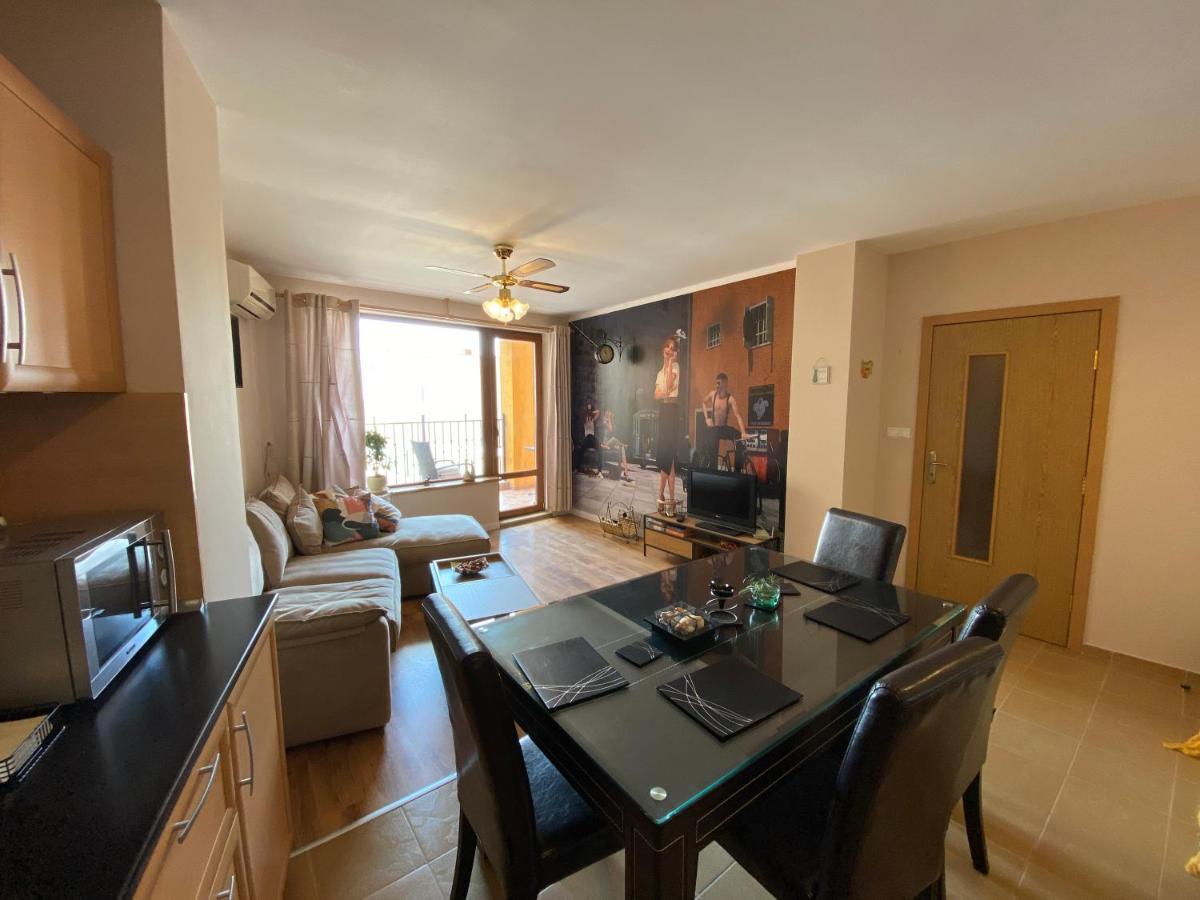 Supreme Danieli - Holiday Apartment By The Sea Balchik Exterior foto